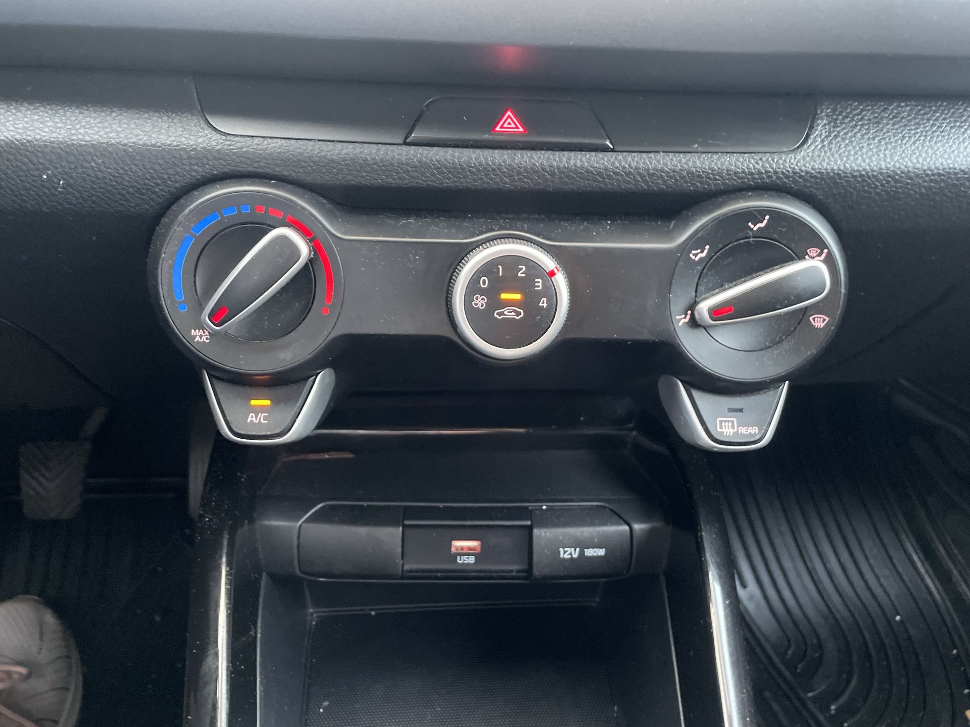 2022 Kia Rio 1.6 Sedan LX Mt