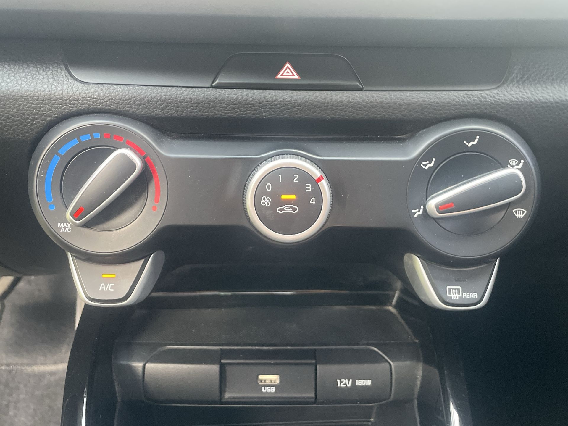 2022 Kia Rio 1.6 Sedan LX At