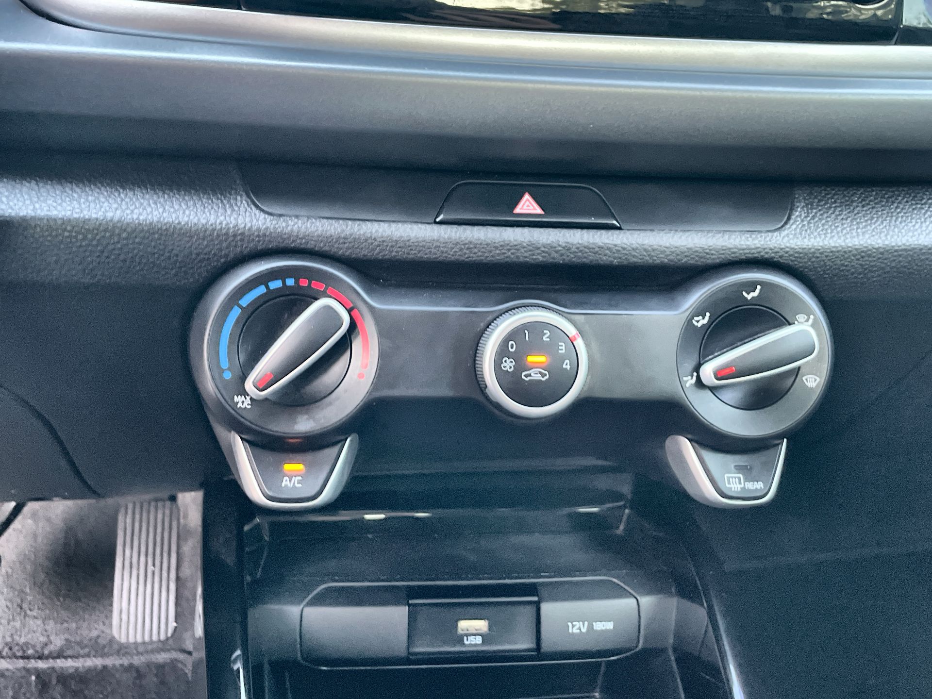 2023 Kia Rio 1.6 Sedan LX At