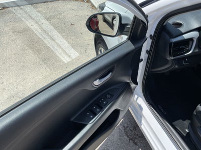 2021 Kia Rio 1.6 Hb LX Mt