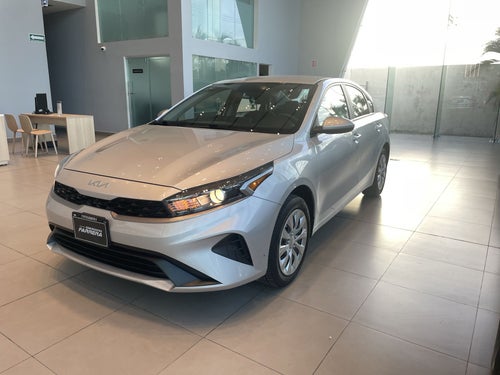 2023 Kia Forte 2.0 L Sedan Mt