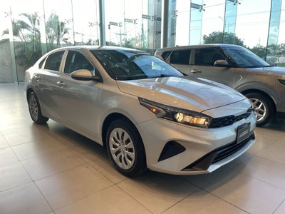 2023 Kia Forte 2.0 L Sedan Mt