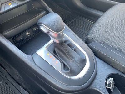 2022 Kia Forte 2.0 LX At