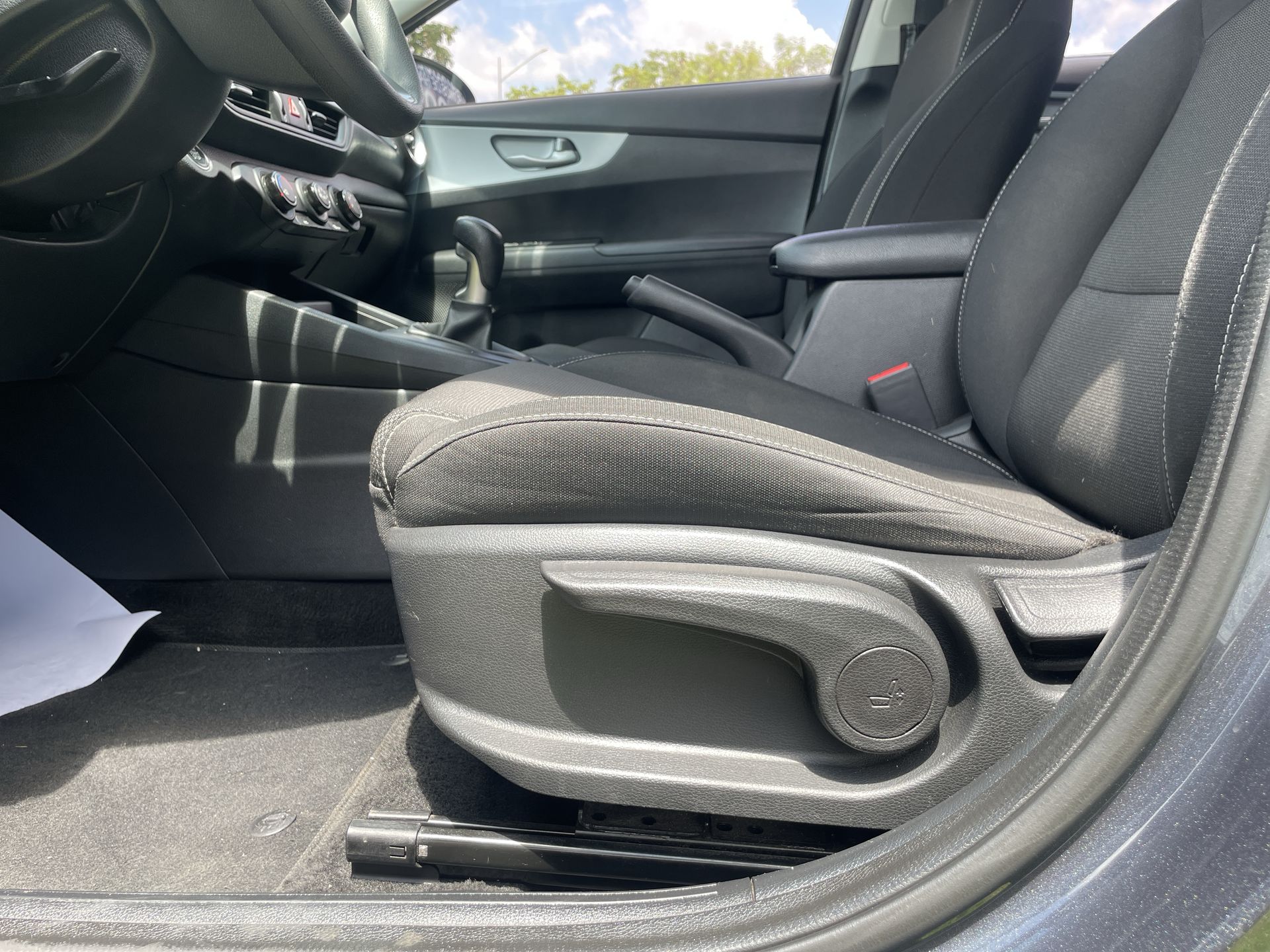 2023 Kia Forte 2.0 LX Mt