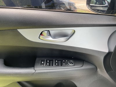 2023 Kia Forte 2.0 LX Mt