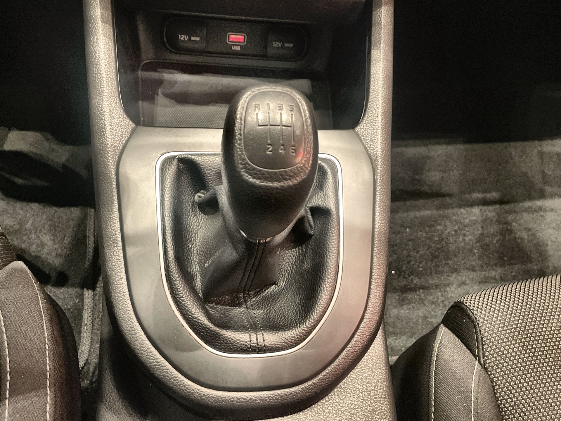 2022 Kia Forte 2.0 LX Mt