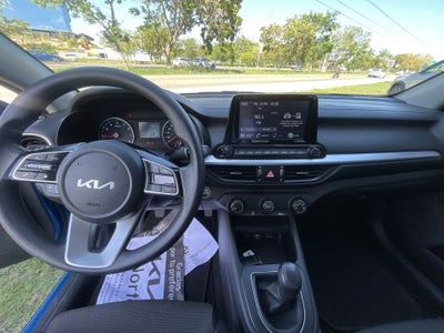 2022 Kia Forte 2.0 LX Mt