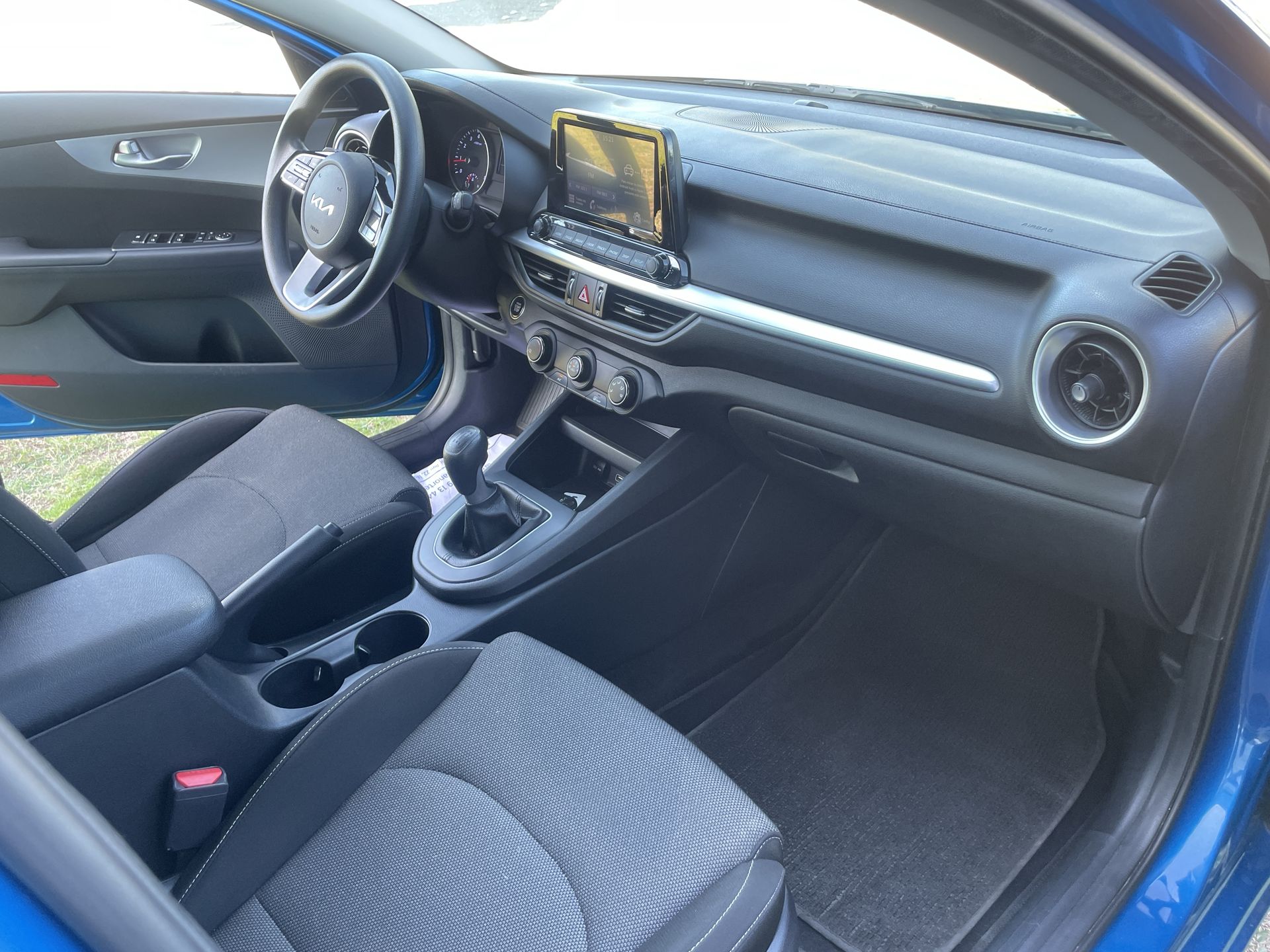 2022 Kia Forte 2.0 LX Mt