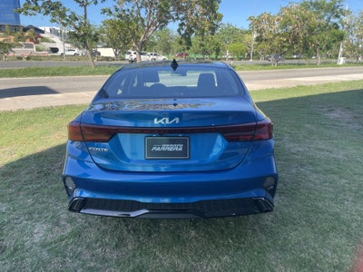 2022 Kia Forte 2.0 LX Mt