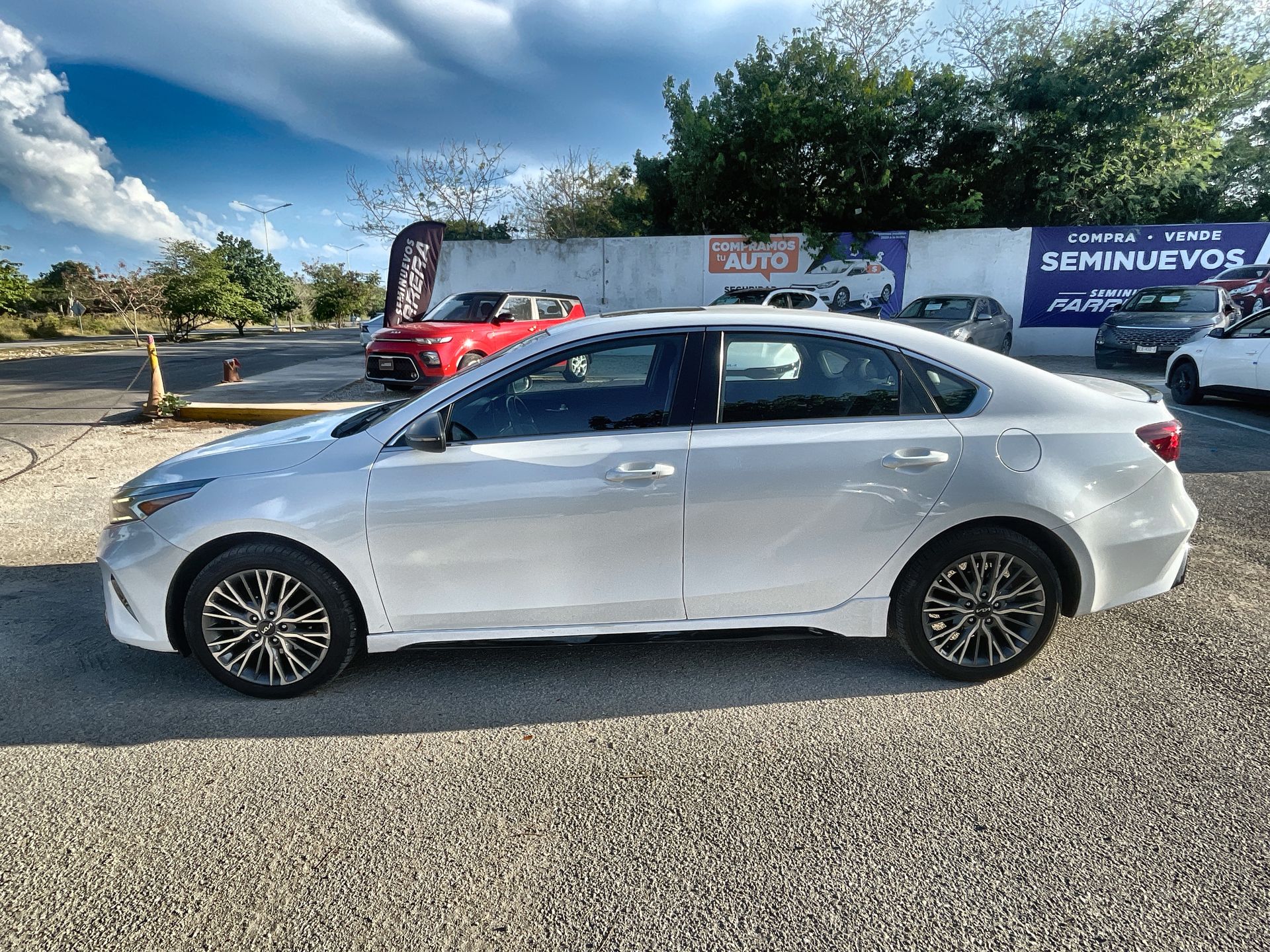 2023 Kia Forte 2.0 GT Line Sedan At
