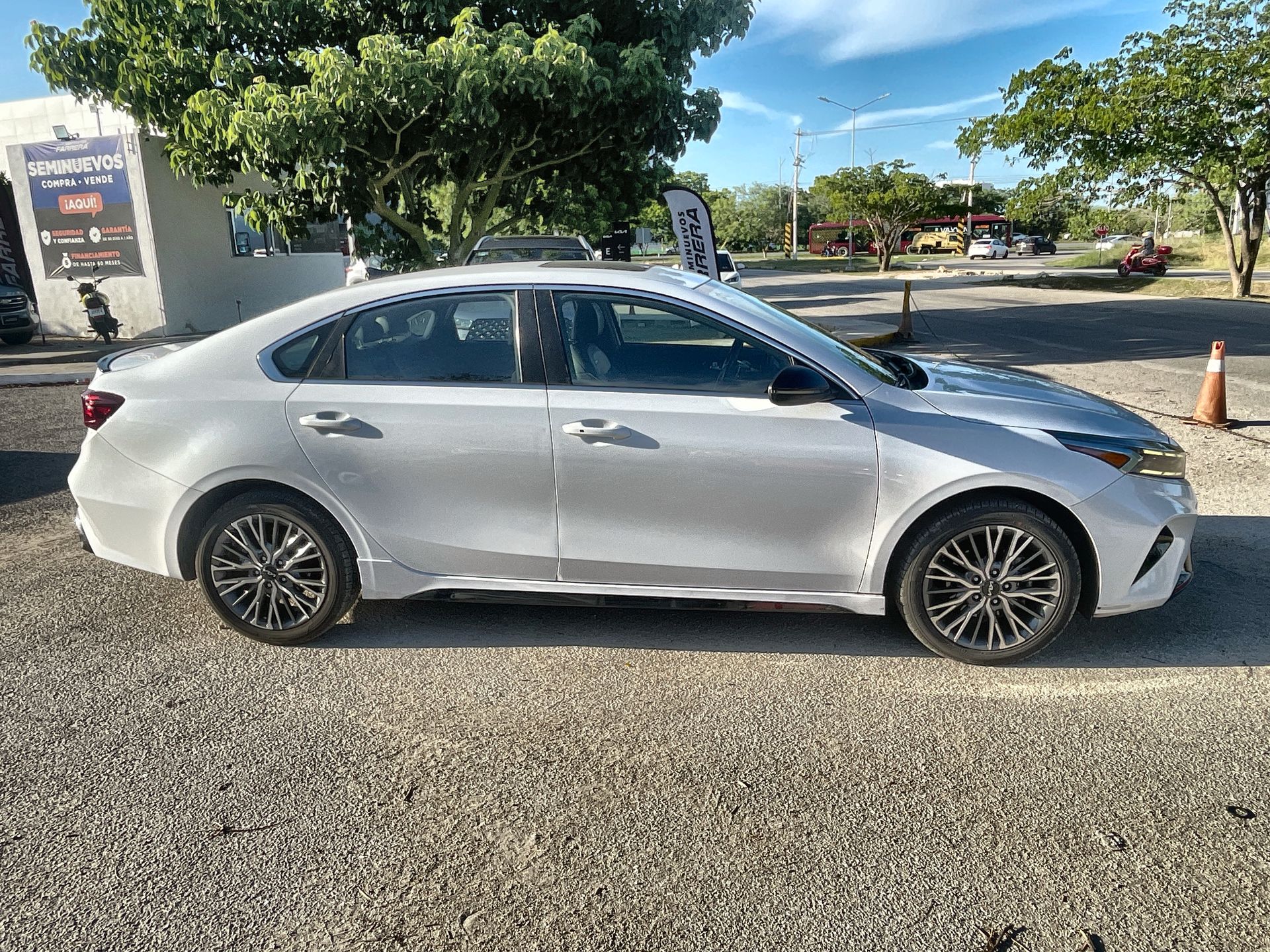 2023 Kia Forte 2.0 GT Line Sedan At