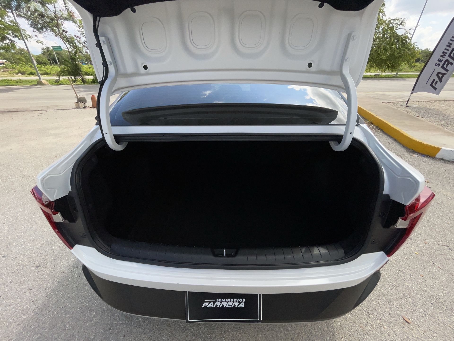 2027 Kia K3 1.6 Ex At