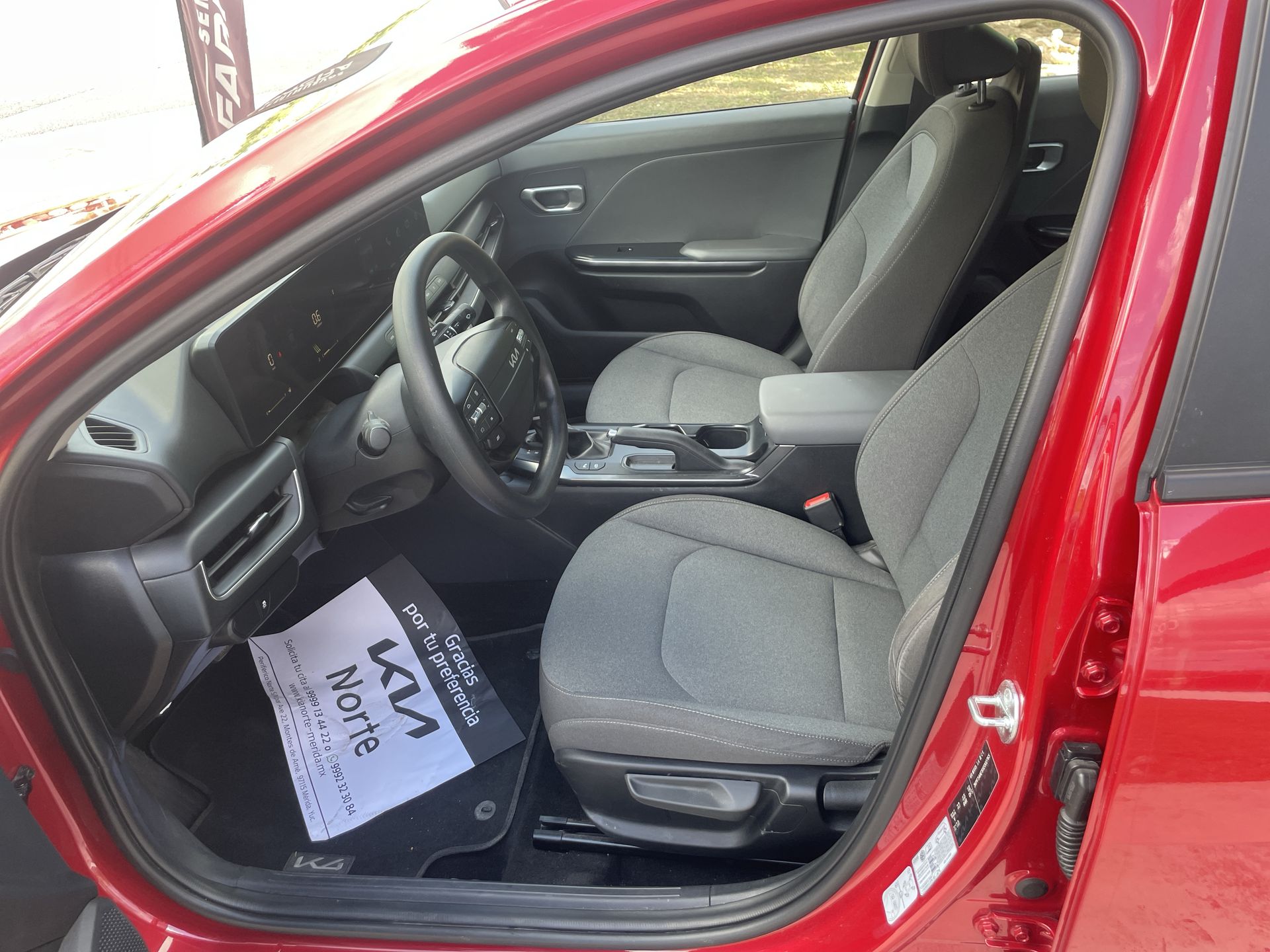 2025 Kia K4 2.0 L IVT At