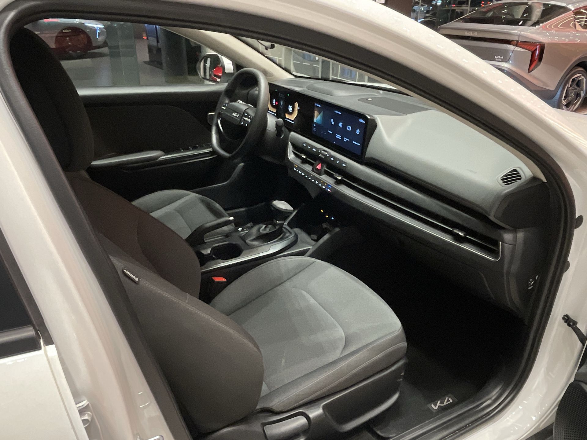 2025 Kia K4 2.0 Lx IVT At