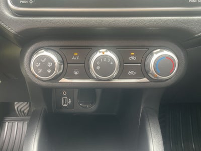 2024 Nissan Versa 1.6 Sense Mt