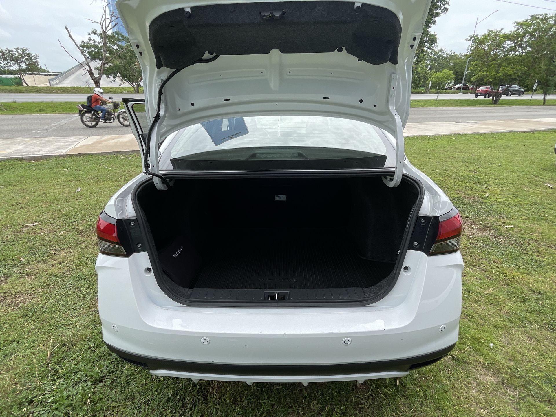 2024 Nissan Versa 1.6 Sense Mt