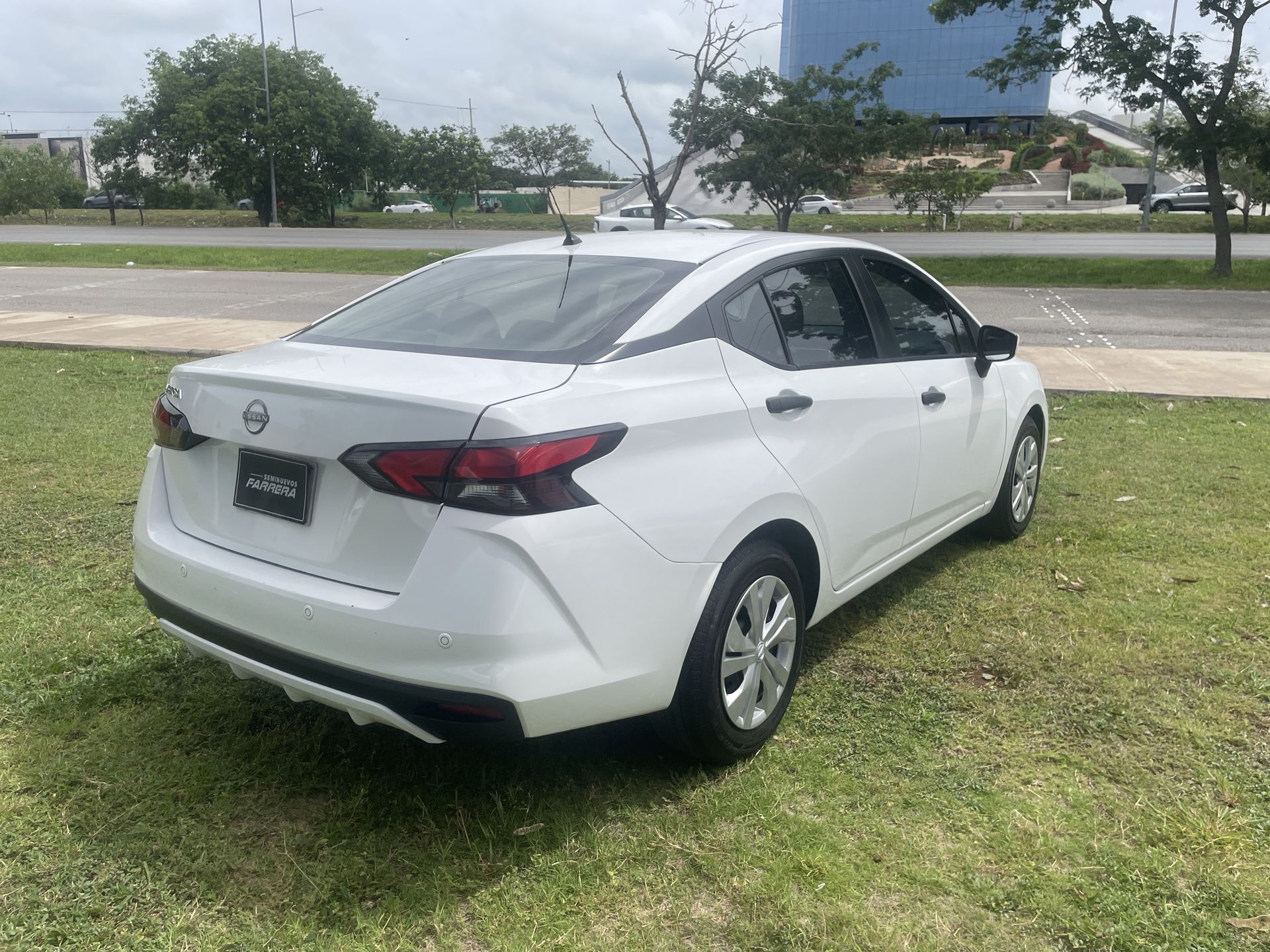 2024 Nissan Versa 1.6 Sense Mt