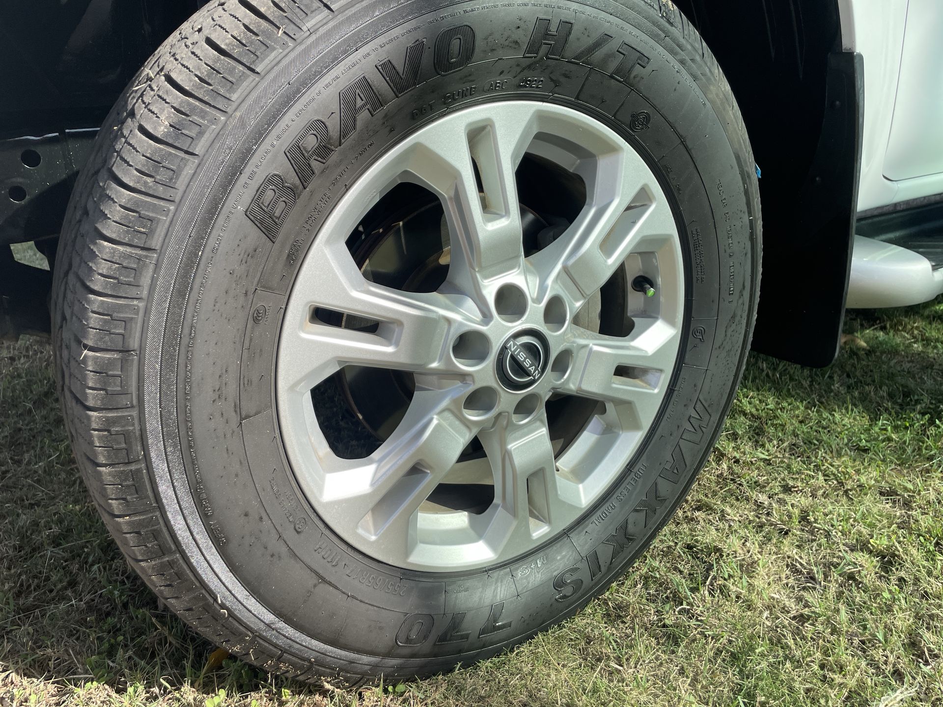 2023 Nissan Frontier 2.5 Le At