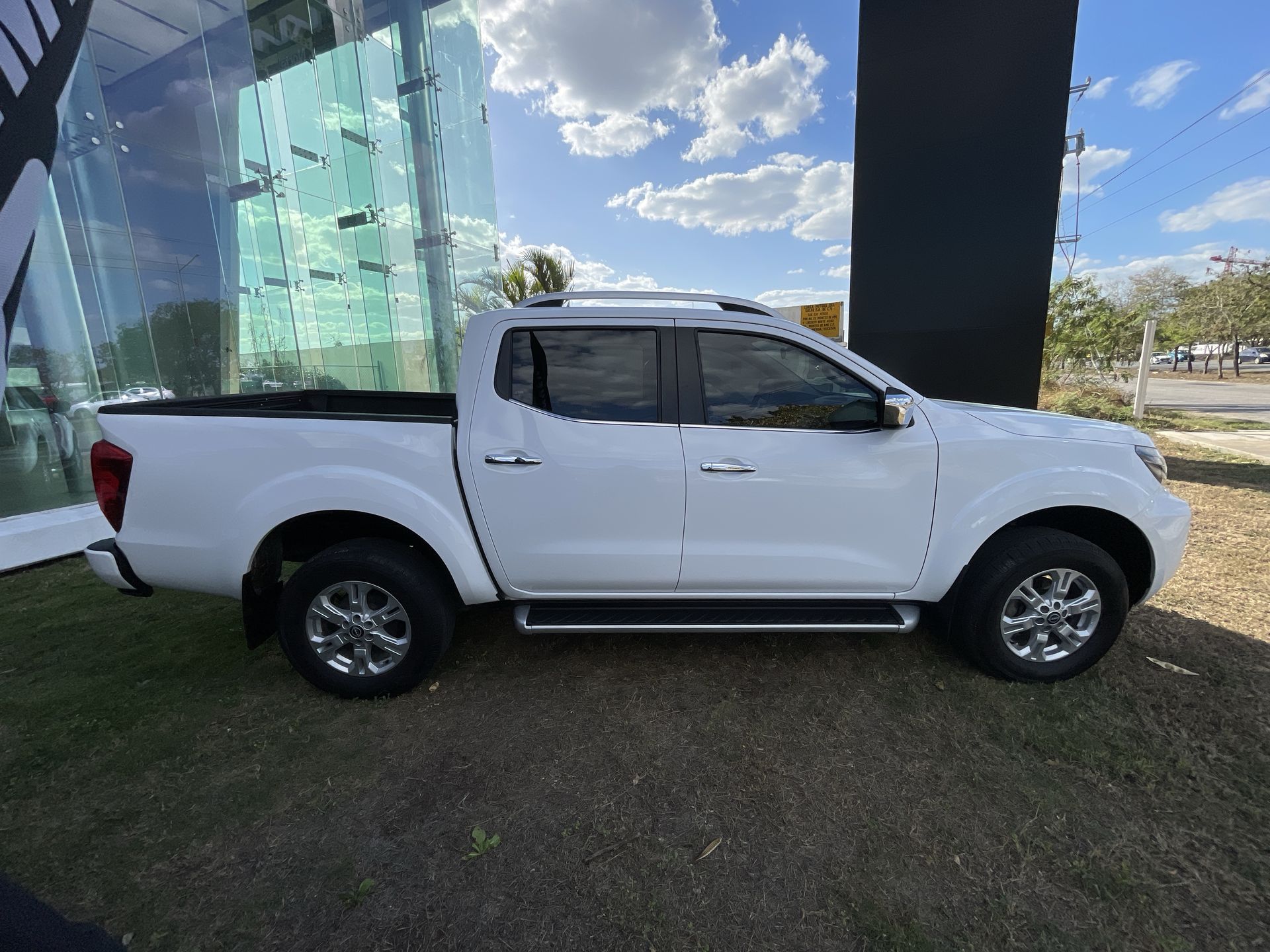 2023 Nissan Frontier 2.5 Le At