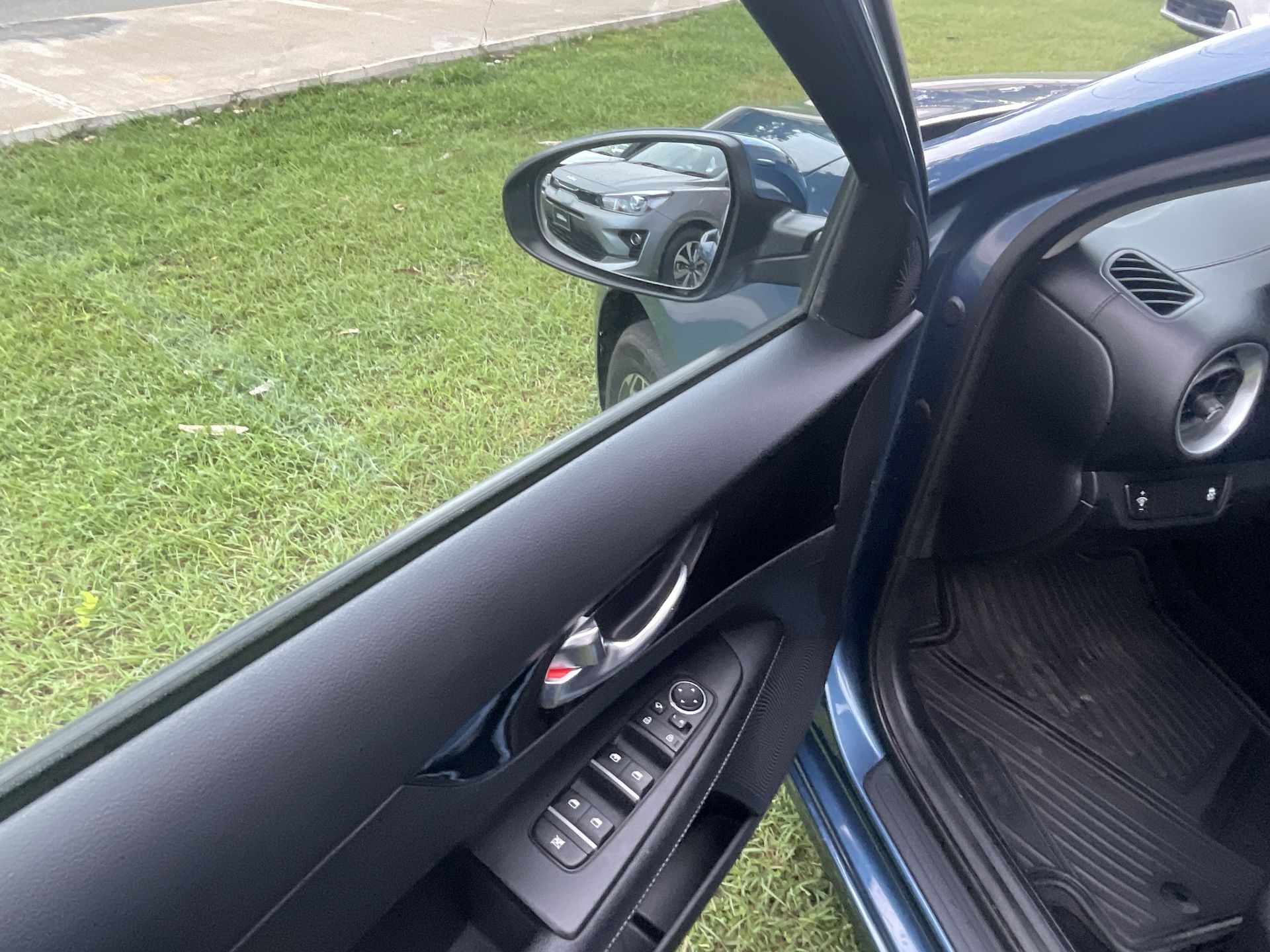 2022 Kia Forte 2.0 LX Mt