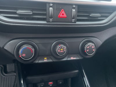 2022 Kia Forte 2.0 LX Mt
