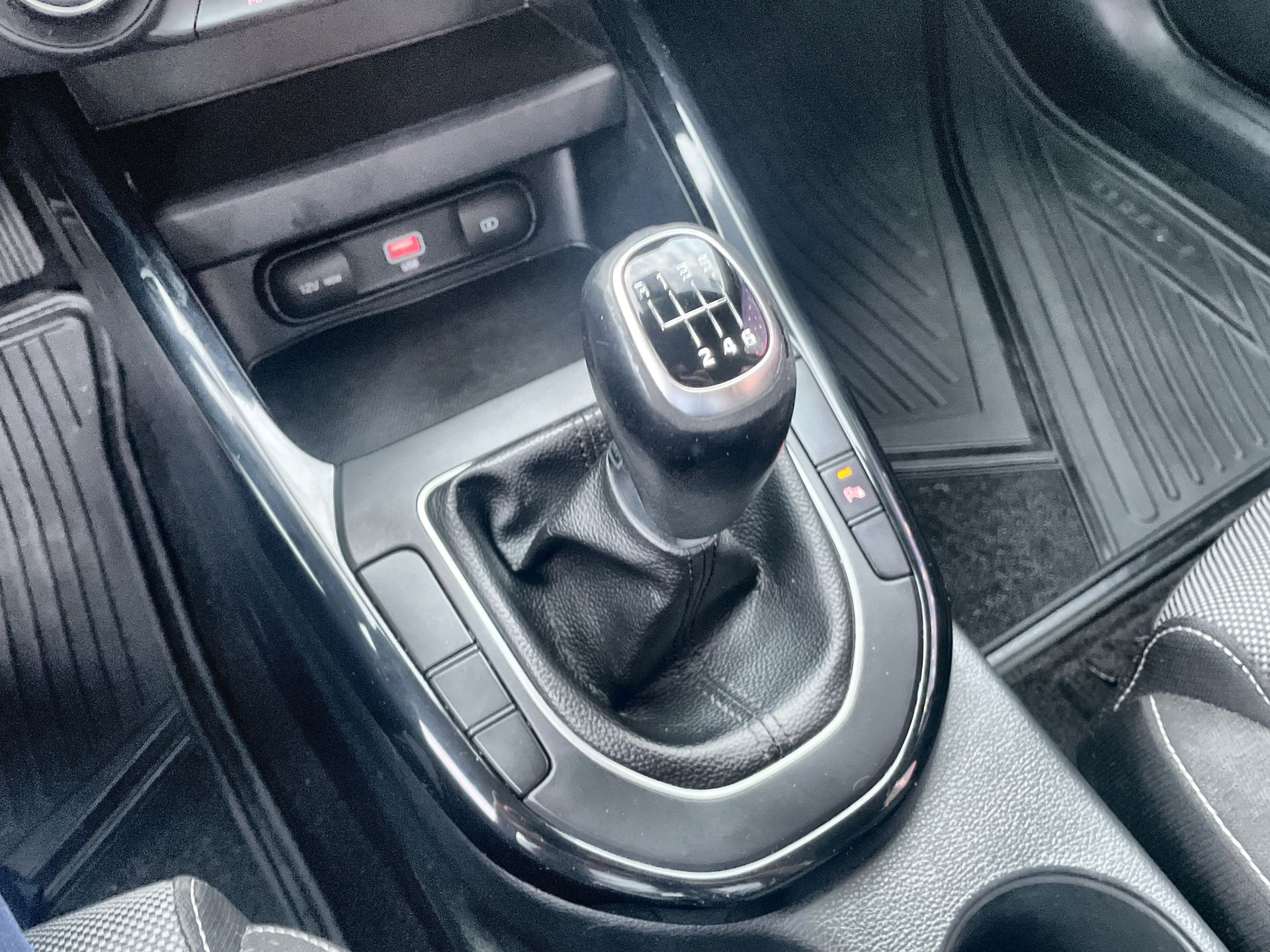 2022 Kia Forte 2.0 LX Mt