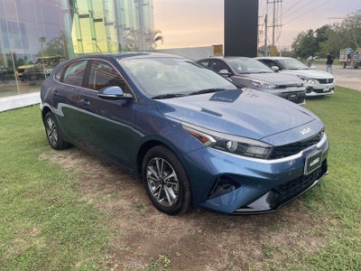 2022 Kia Forte 2.0 LX Mt