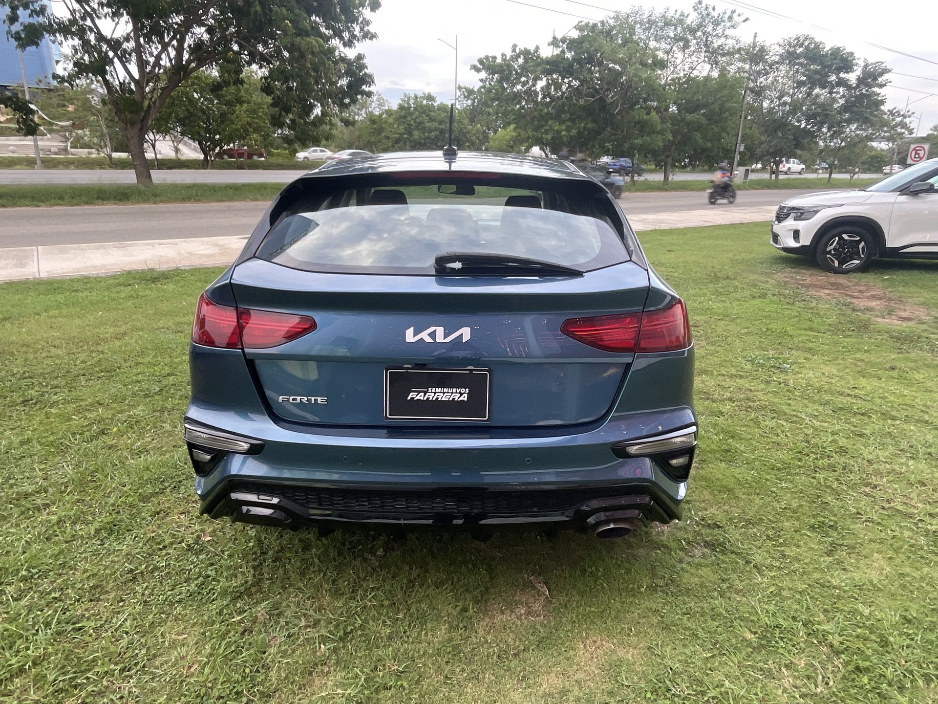 2022 Kia Forte 2.0 LX Mt