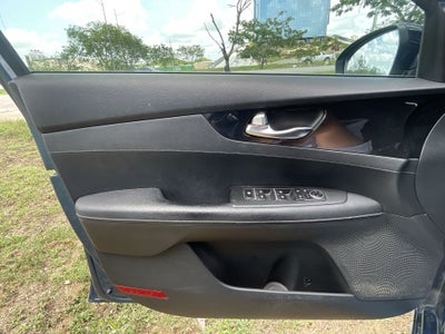 2022 Kia Forte 2.0 GT Line 4p At