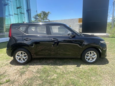 2022 Kia Soul 1.6 LX At