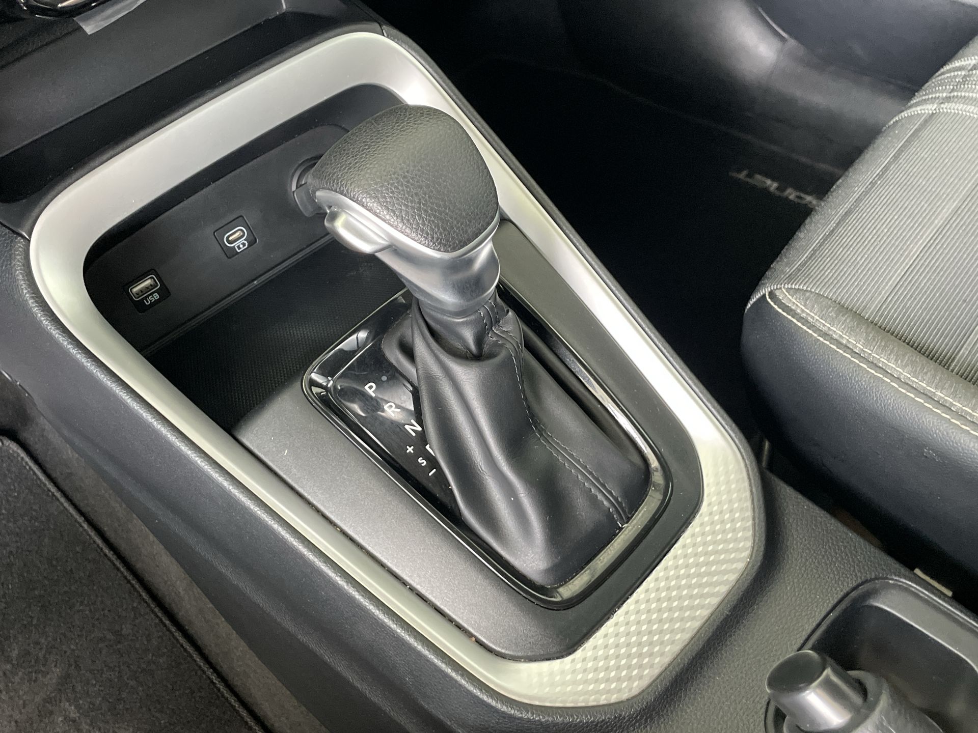 2024 Kia Sonet 1.5 Ex At