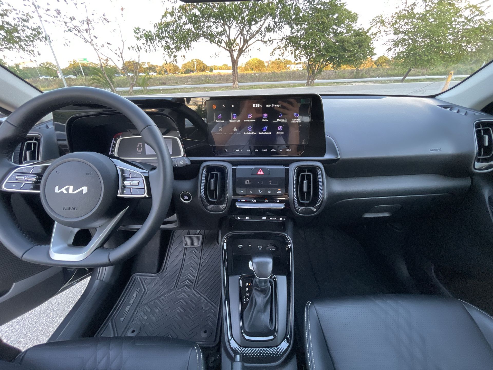 2024 Kia Sonet 1.5 Sx At