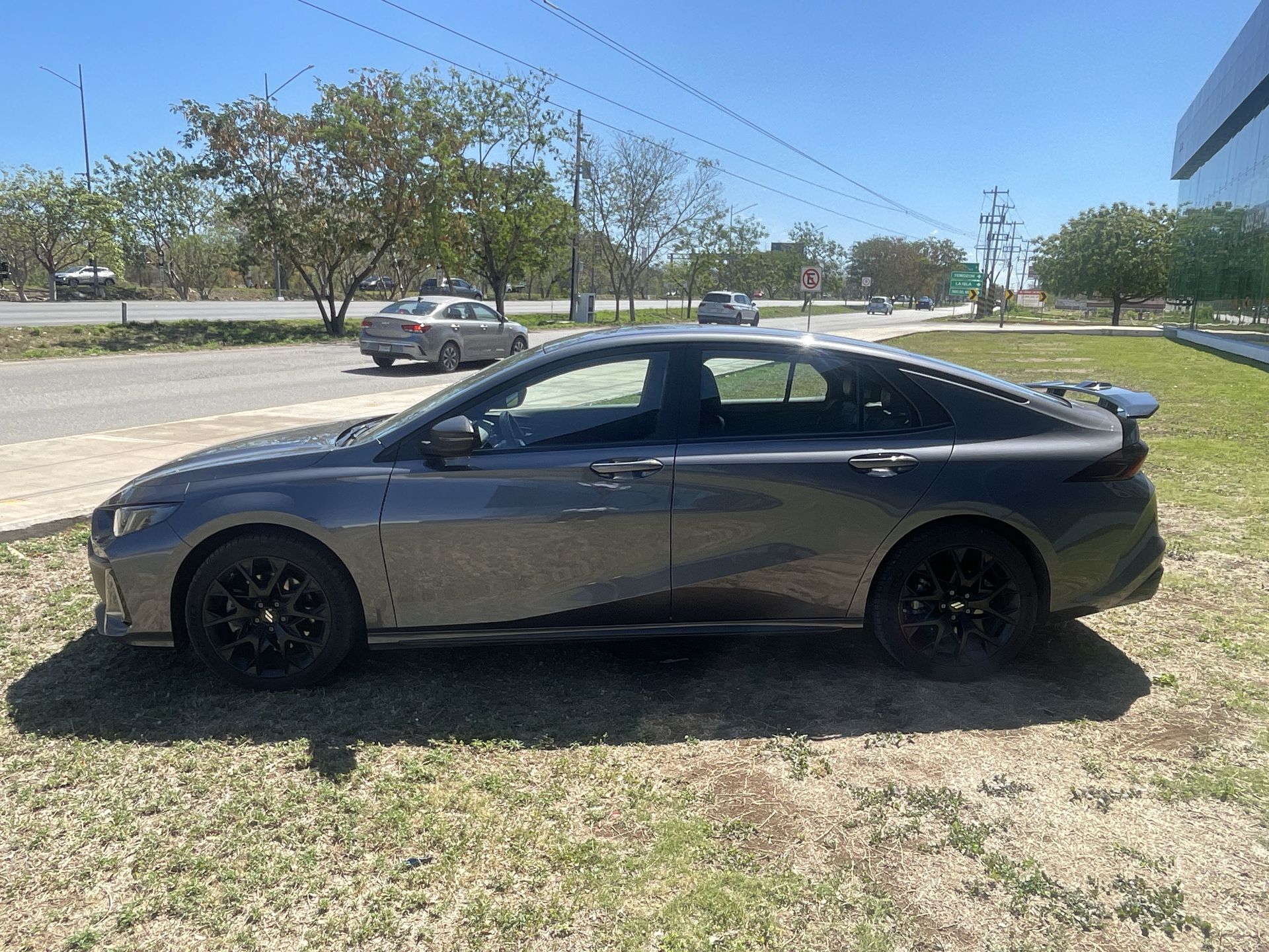 2025 Dodge Attitude 1.5 Gt At